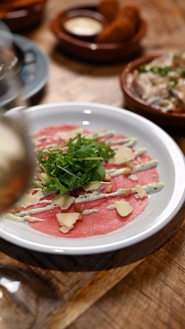 ATTENTIE, POR FAVOR! 😱

Ben jij in januari al bij La Cubanita geweest?
Nee? Maak dan heeeel snel je reservering om nog gebruik te maken van onze januari actie!

Onbeperkt tapas, onbeperkt drankjes én een actie-dessert voor €34,50,- p.p. en op vrijdag en zaterdag voor €39,50 p.p.

Hasta pronto babyyyy!💃💕

https://lacubanita.nl/ 

#LaCubanita #Cubanita #tapas #onbeperkttapas #lekkereten #foodies #besties #tapasavond #actie #januari #allin #onbeperktdrank #januari #allinarrangement